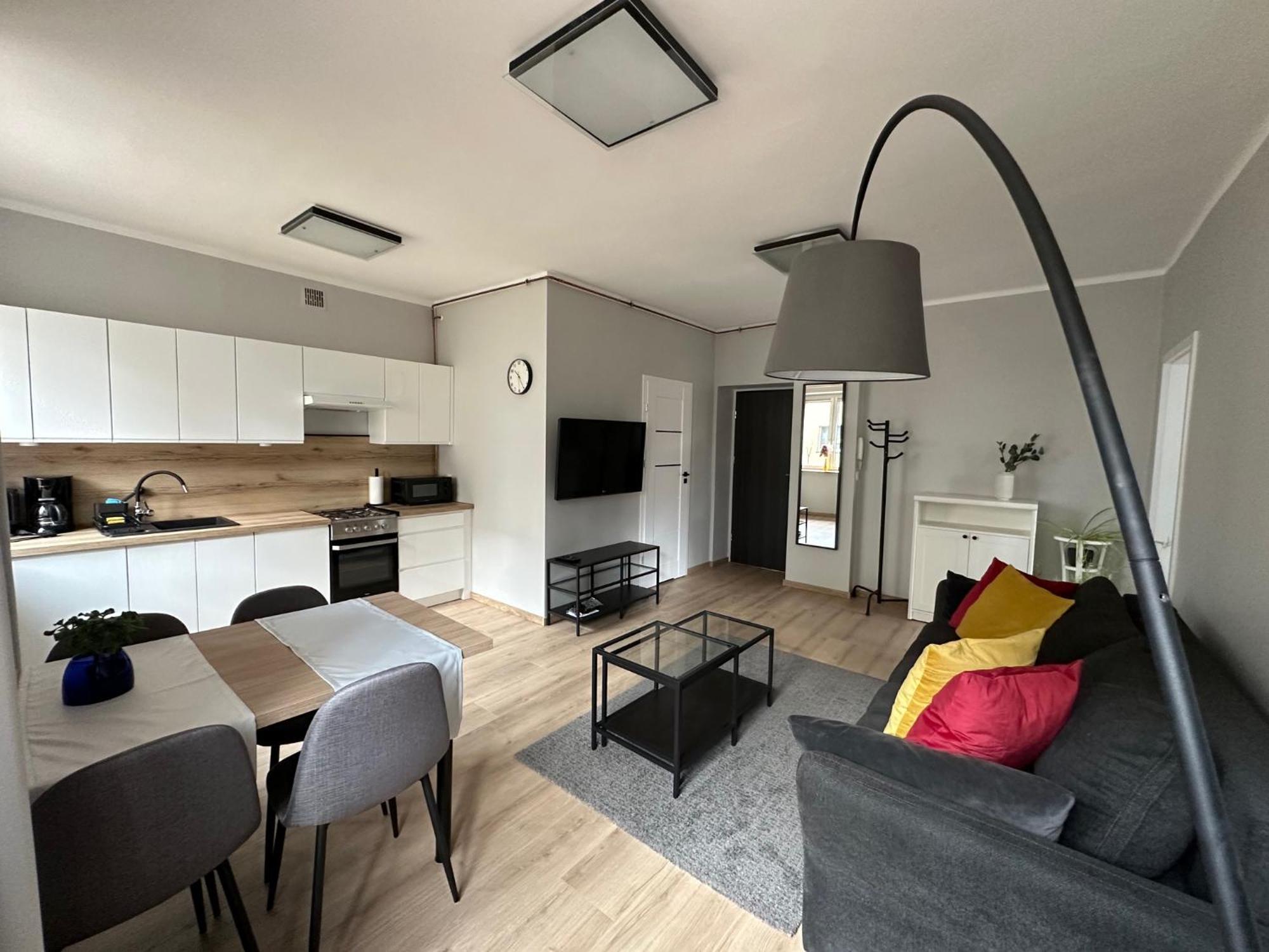 Cicha 25 Apartment คาโตวีตเซ ภายนอก รูปภาพ